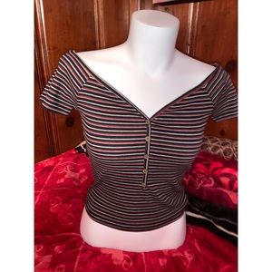 Fashionnova Off the shoulder shirt